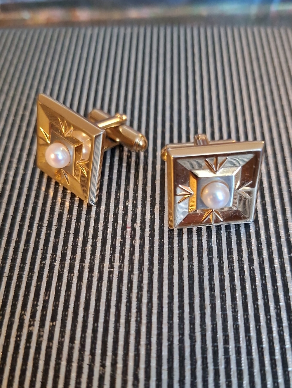 Vintage Gold Plated , Cultured Pearl Cuff Links